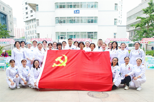 大合影.jpg