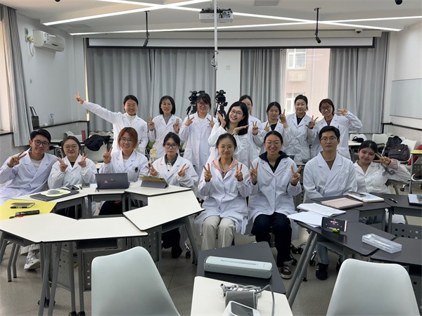 教学工作.jpg